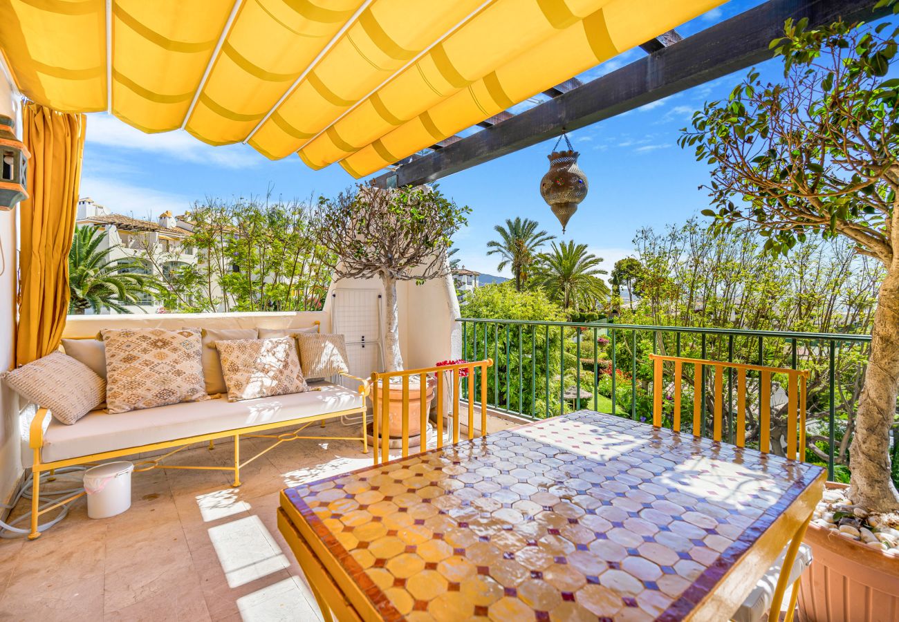 Apartamento en Marbella -  Stunning sea view apartment in Puerto Banus, Cerro