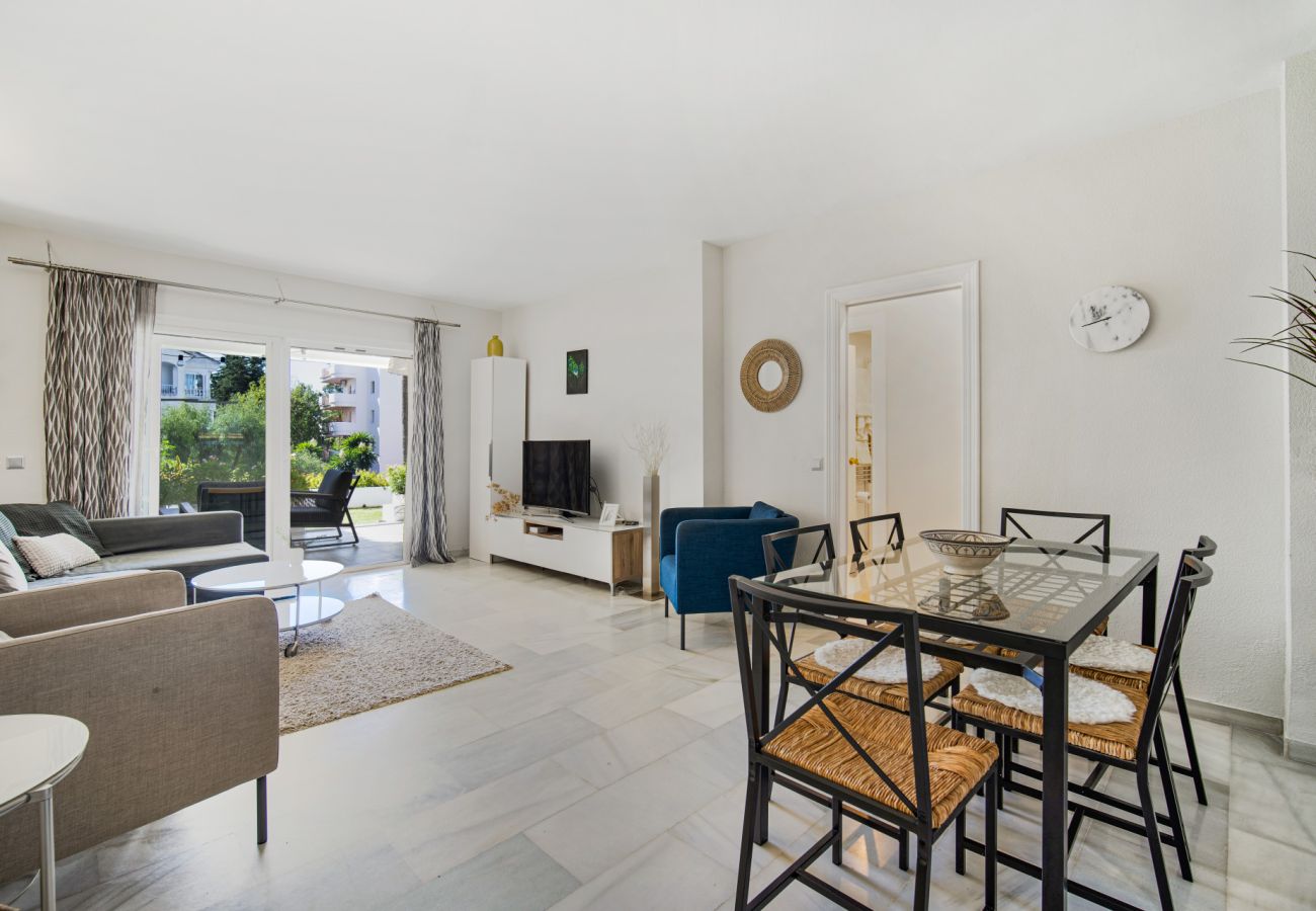 Apartamento en Marbella - 2 Bedrooms in heart of Puerto Banus