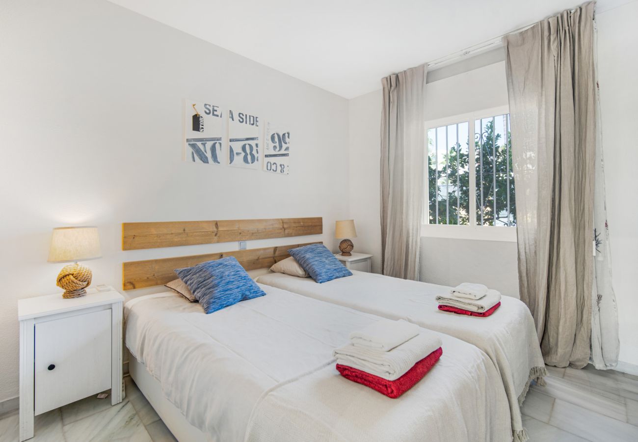 Apartamento en Marbella - 2 Bedrooms in heart of Puerto Banus