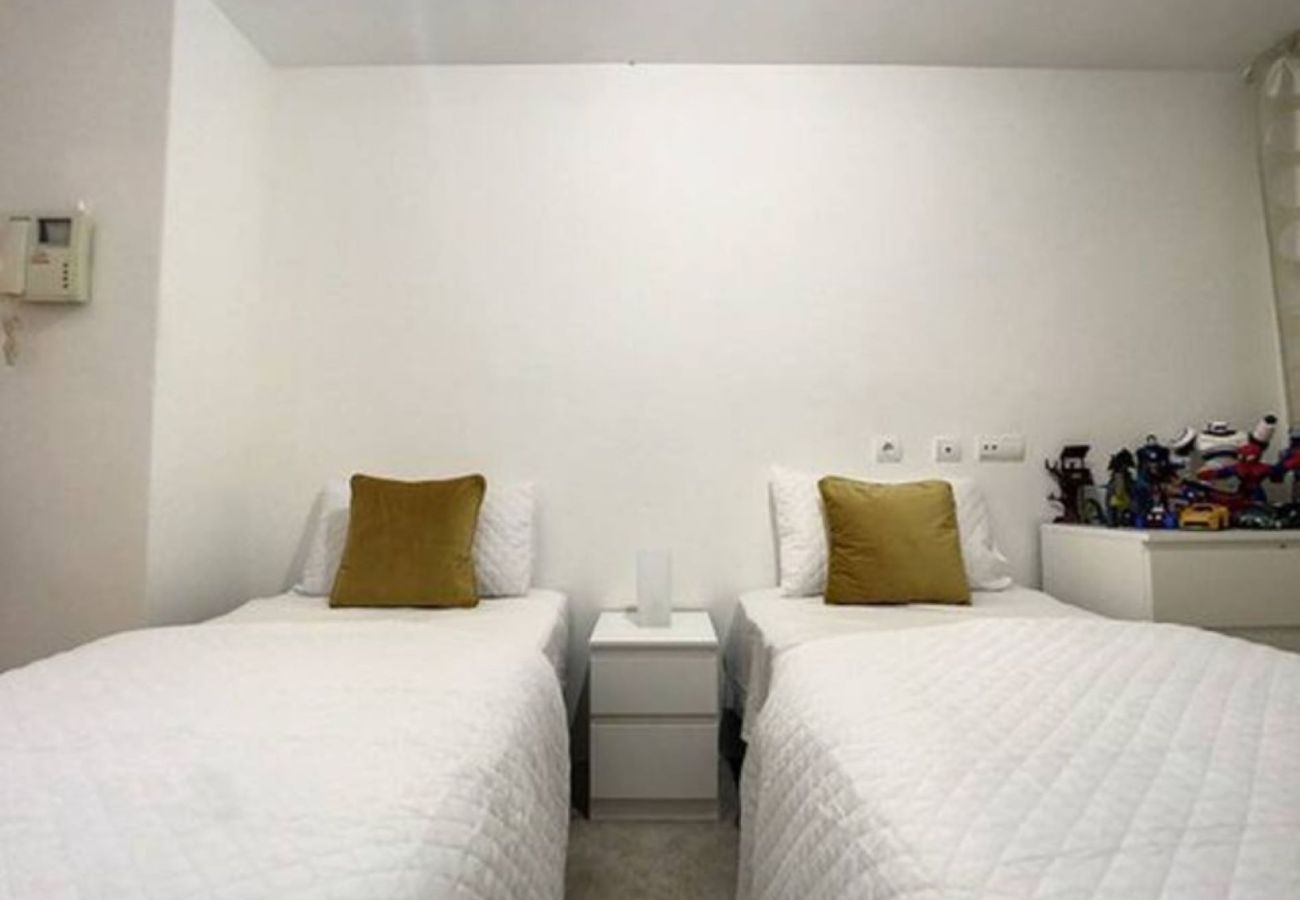 Apartment in San Pedro de Alcántara - 4 Bedrooms San Pedro, Newly refurbished 