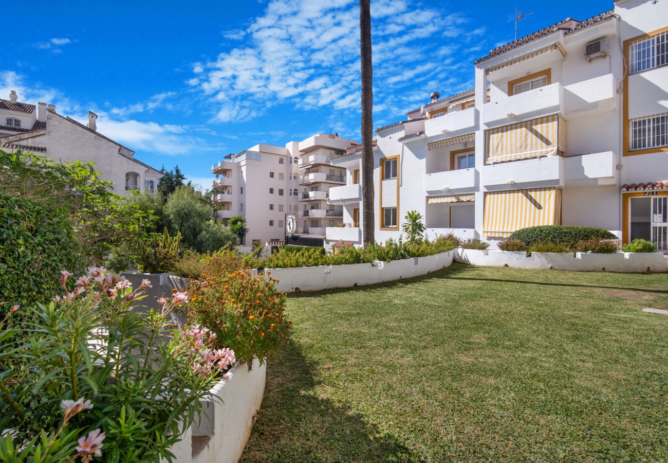 Apartment in Marbella - 2 Bedrooms in heart of Puerto Banus