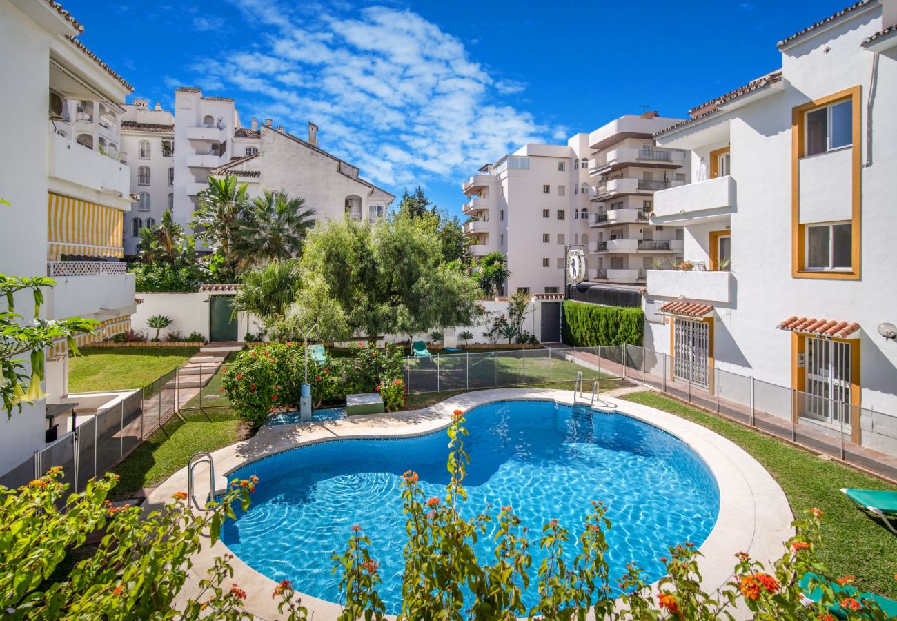 Apartment in Marbella - 2 Bedrooms in heart of Puerto Banus