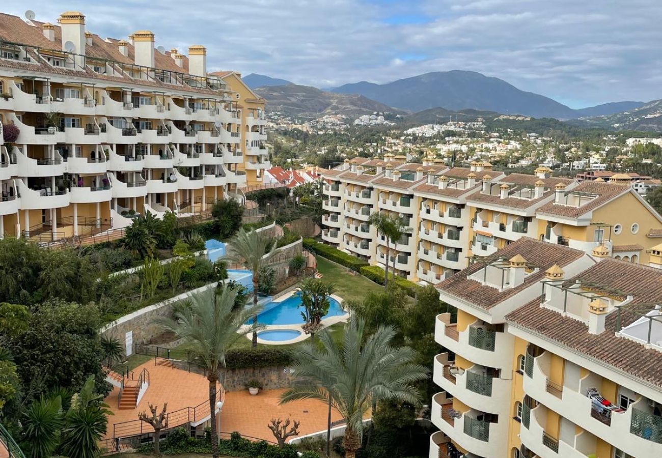 Lägenhet i Marbella - Cozy apartment with Sea view in Nueva Andalucia, Marbella