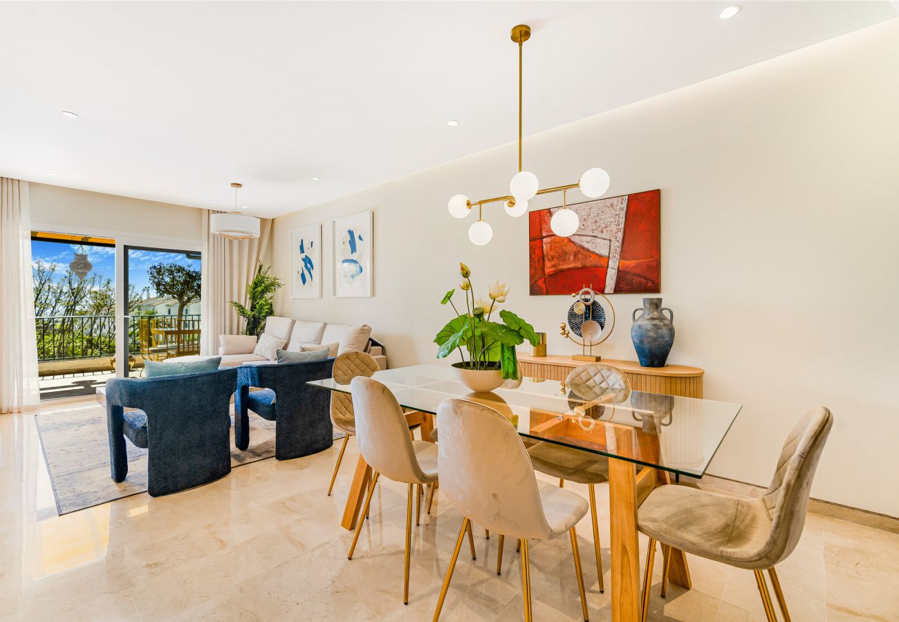 Lägenhet i Marbella -  Stunning sea view apartment in Puerto Banus, Cerro