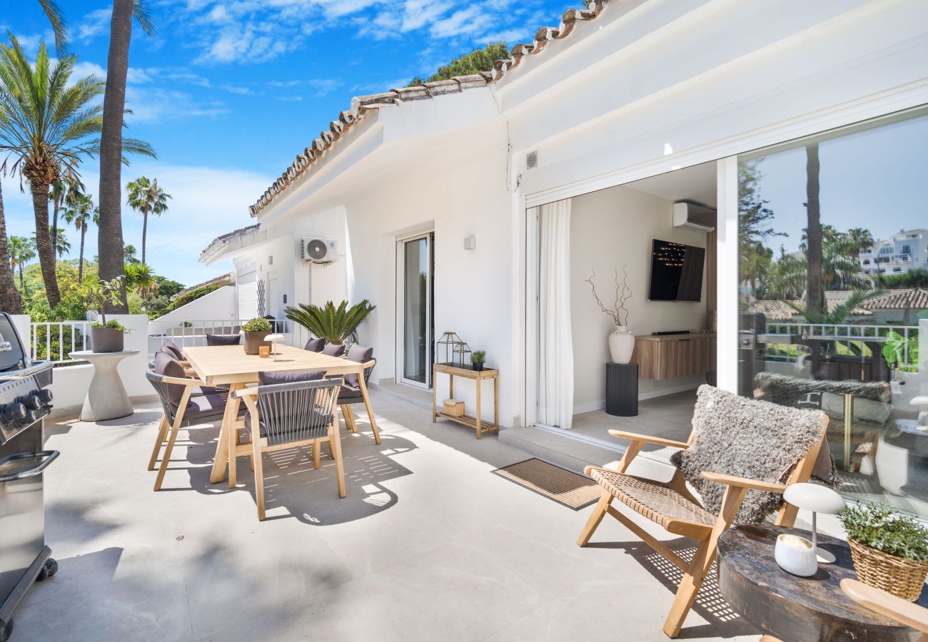 Lägenhet i Nueva andalucia - Stylish 3 bed apartment i Puerto Banus