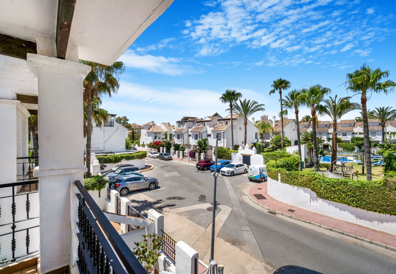 Radhus i Nueva andalucia - Stylish Townhouse in Puerto Banus, Marbella