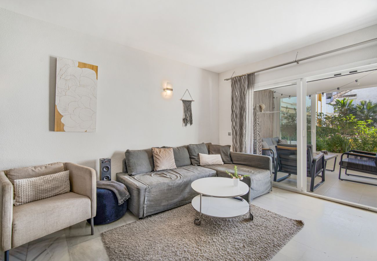 Lägenhet i Marbella - 2 Bedrooms in heart of Puerto Banus